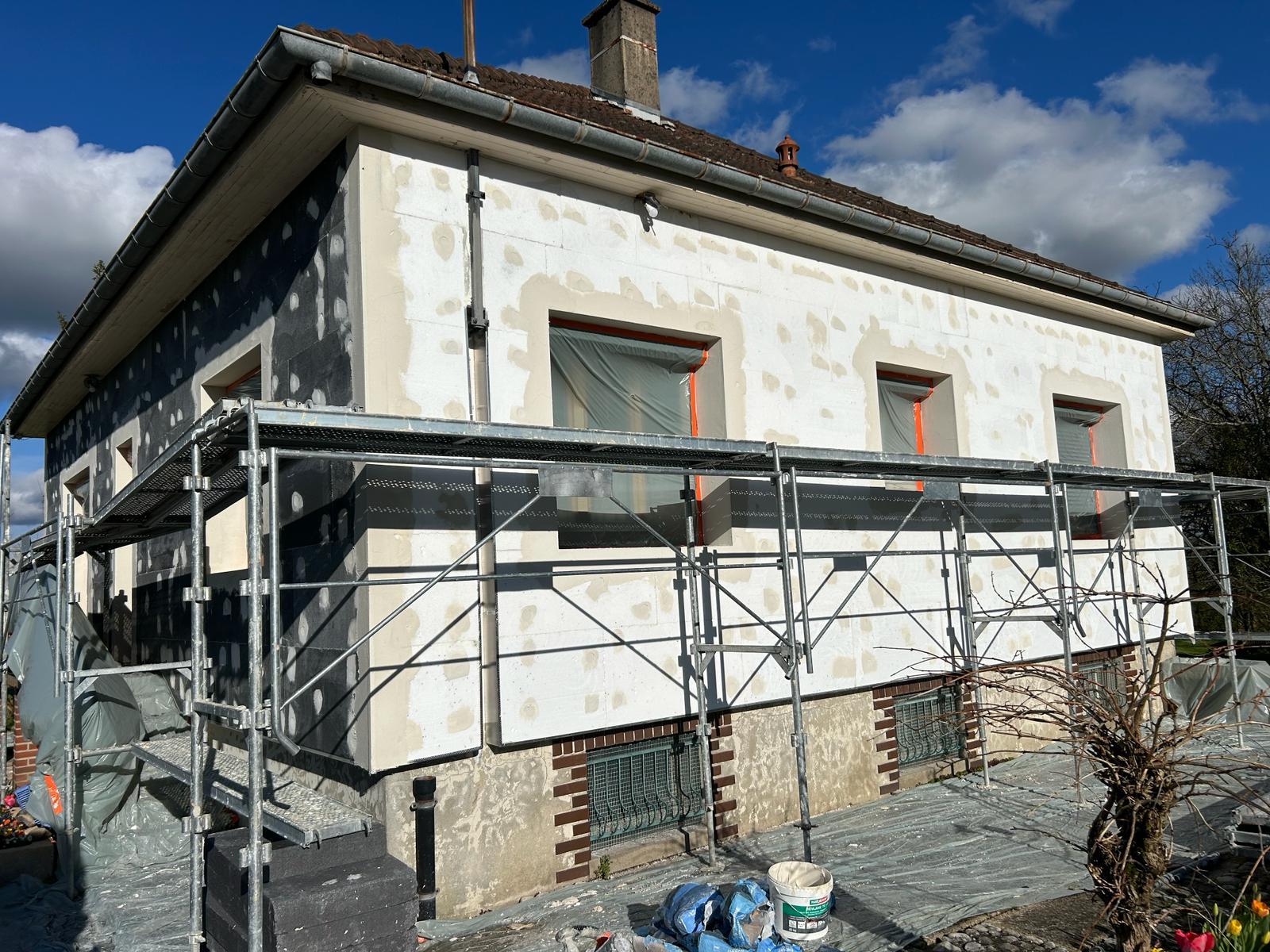 Chantier d'isolation en cours à Chalon-sur-Saône